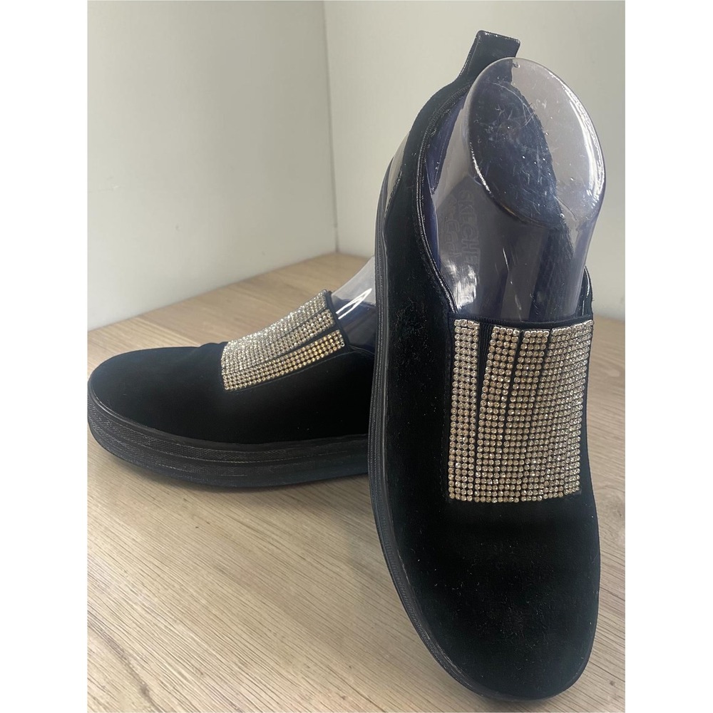 Skechers Dazzle Em Black Rhinestone & Suede Slip-In's Sneakers Womans's 7.5